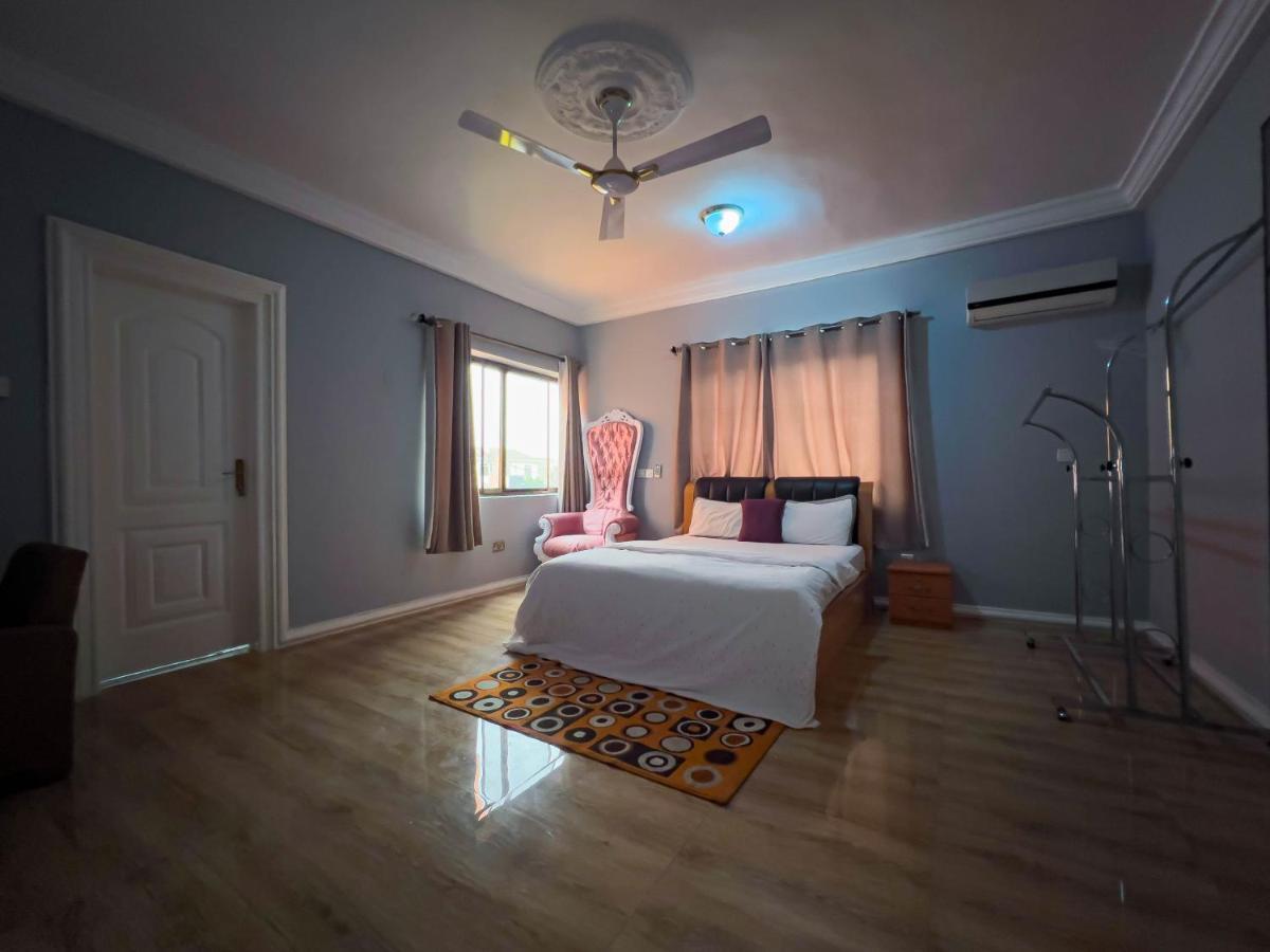 T'S Place Adenta Εξωτερικό φωτογραφία