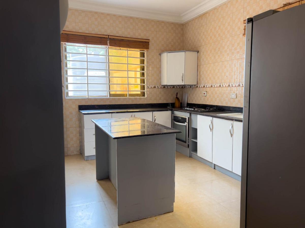T'S Place Adenta Εξωτερικό φωτογραφία